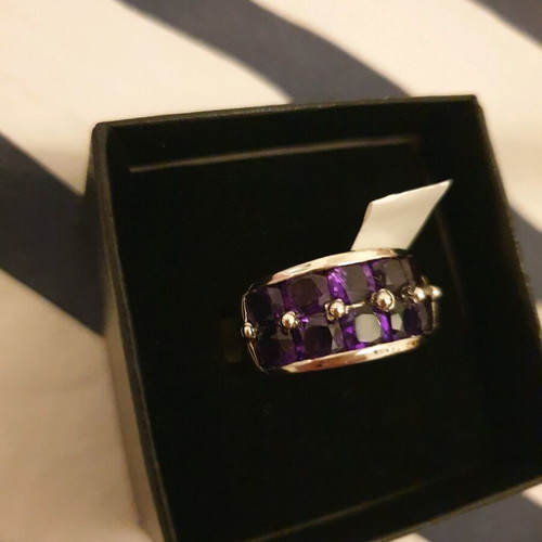 Silver 925 ring new with purple stones
