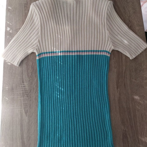 Wool Wear women's blouse used with shoulder pads, one size