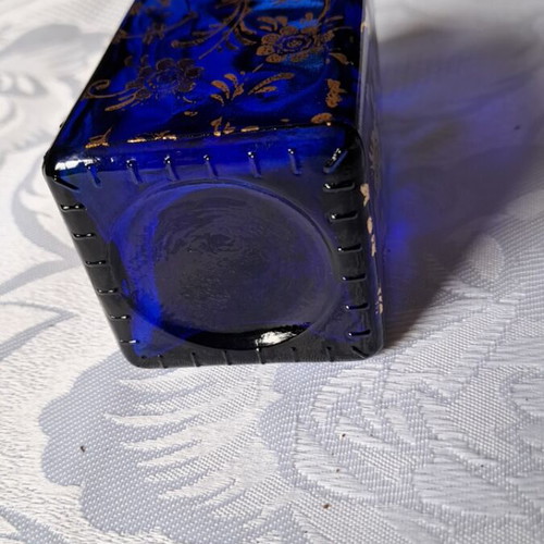Perfume bottle 12 cm with wooden stopper like new