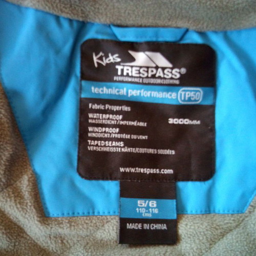 Trespass kids jacket used, size 5/6, blue
