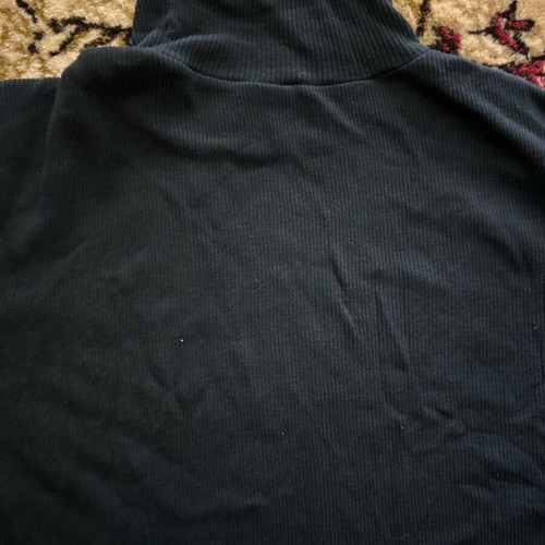 Short-sleeve turtleneck black like new, size M-L