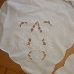 Doilies like new, set of 4