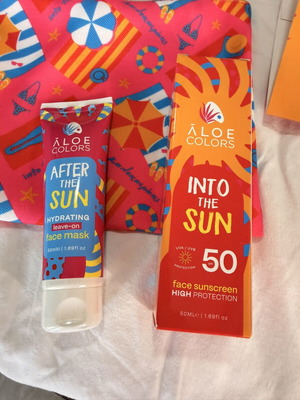 Sunscreen and after sun set with gift bag, new