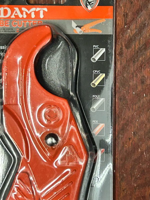 PVC pipe cutter with automatic reset new
