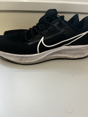 Nike Pegasus running shoes, black and white, size 44.5