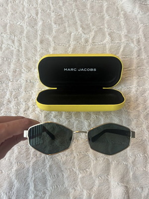 Marc Jacobs Sunglasses MARC 496/S Like New Black & Gold