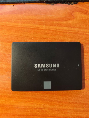 Samsung EVO 870 SSD 1TB like new