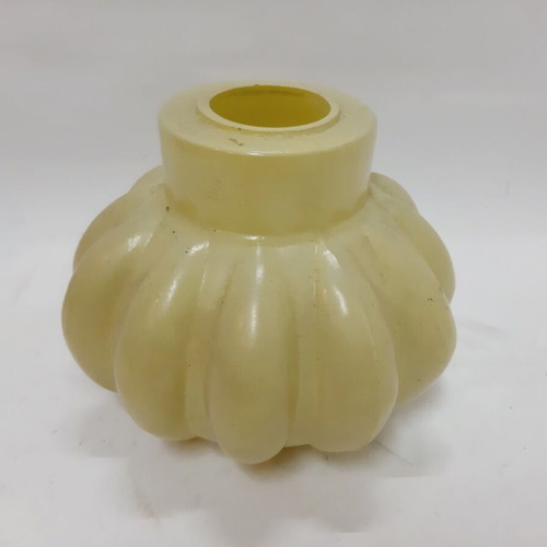 Vintage glass lampshade like new, 13.5×17 cm, retro lighting