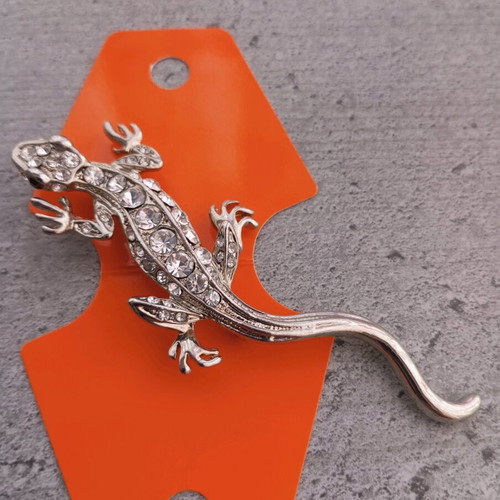 Lizard pin new