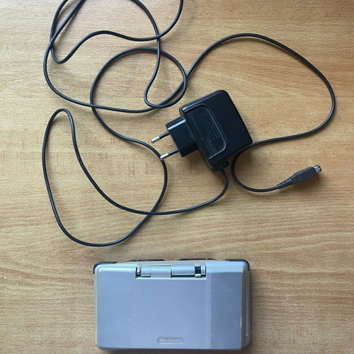 Nintendo DS used, for spare parts