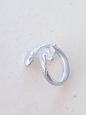 Ring stainless steel 304 with titanium coating, like new, adjustable