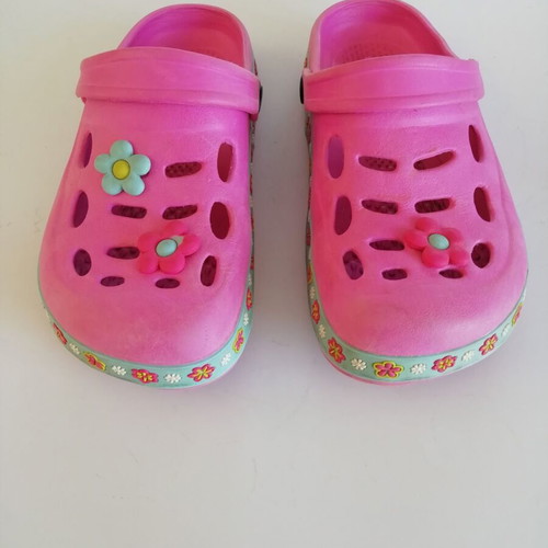 Uno kids sandals used, size 32, pink