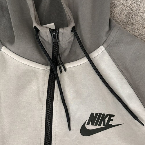 Nike Men's Sportswear Full Zip Hoodie Tech Fleece Smoke Grey S like new