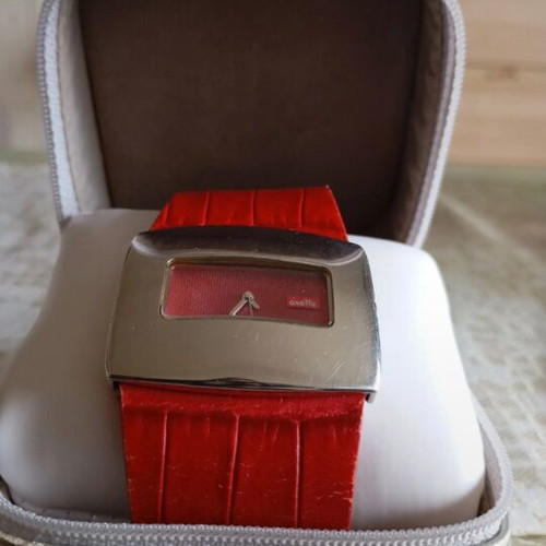 Oxette wristwatch leather red used, women's