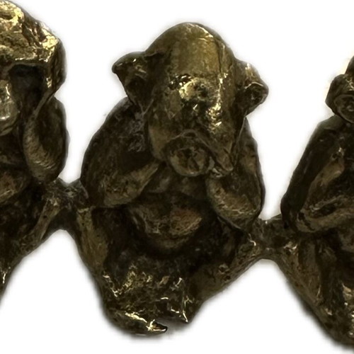 Decorative figurine of the three wise monkeys like new