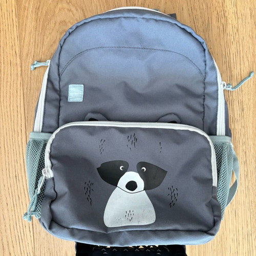 Children's bag for kindergarten with handle and wheels, like new