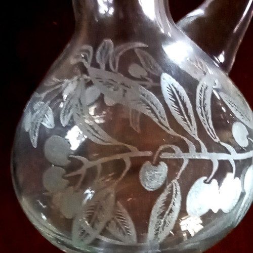 Handmade oil and vinegar set with carved glass bottles and wooden base