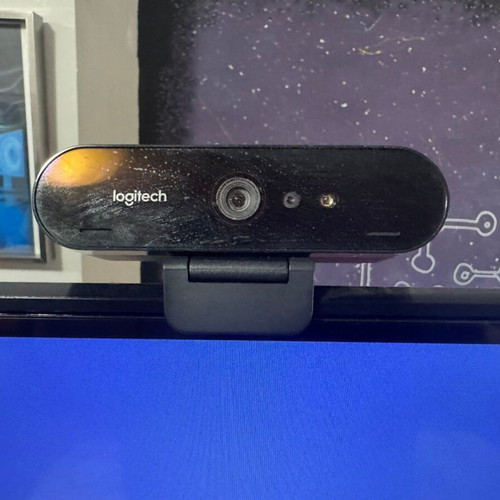 Samsung 43" Smart Monitor με επαγγελματικό εξοπλισμό τηλεδιάσκεψης σαν καινούργιο