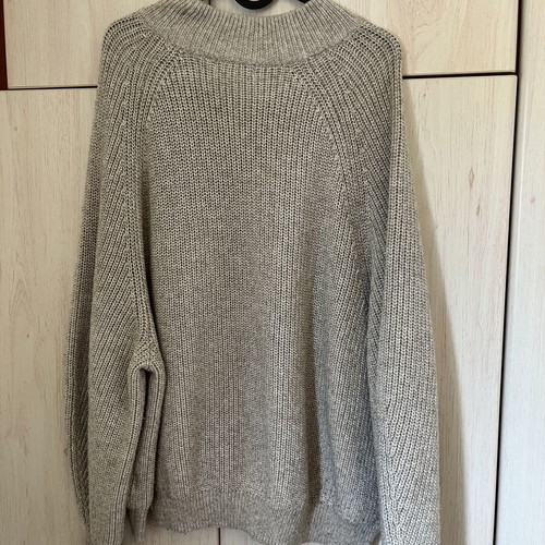 H&M Beige Knit Sweater Slightly Worn Size L