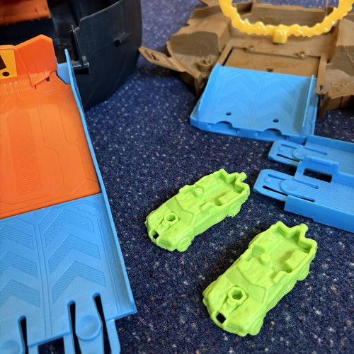 Mattel Hot Wheels Super Wheel Track used