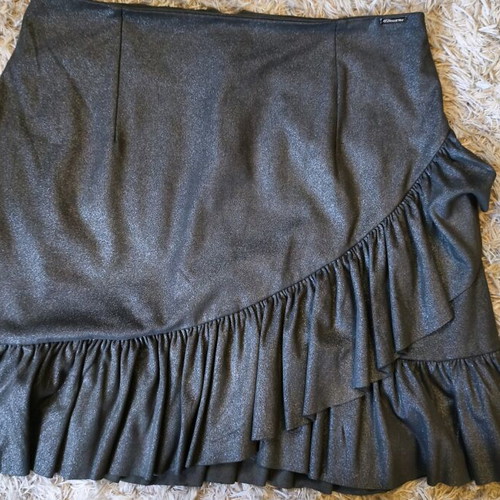 BSB skirt used gray-green with shiny texture