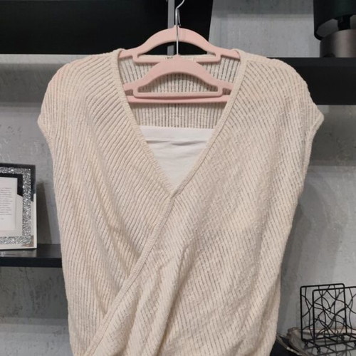 BSB Jeans knit crop top and white strapless tube top set, like new, small