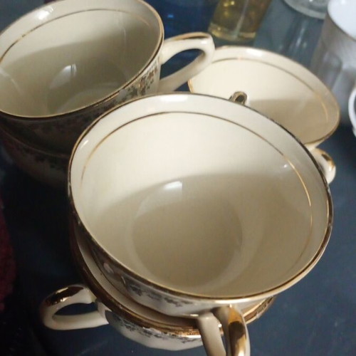 Set of coffee glasses and saucers like new