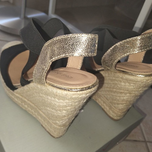 Women's wedge sandals size 37 like new black beige