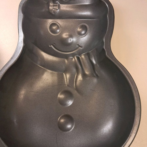 Christmas cake molds used, small size