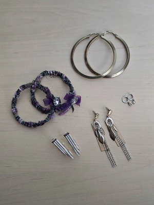 Earrings like new, gift option