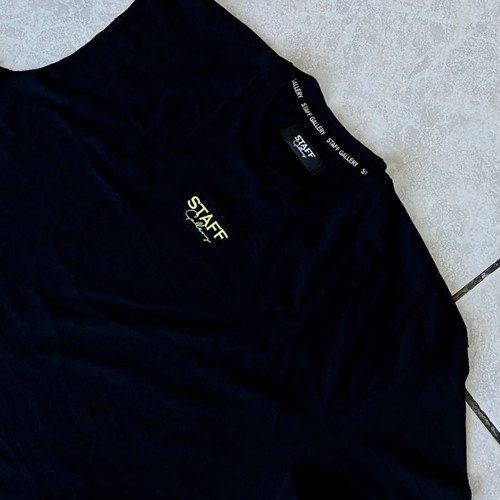 Staff Collection 50/50 style t-shirt like new, size M, black