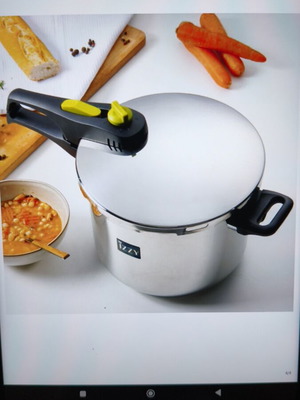 Izzy Family 8L Pressure Cooker like new
