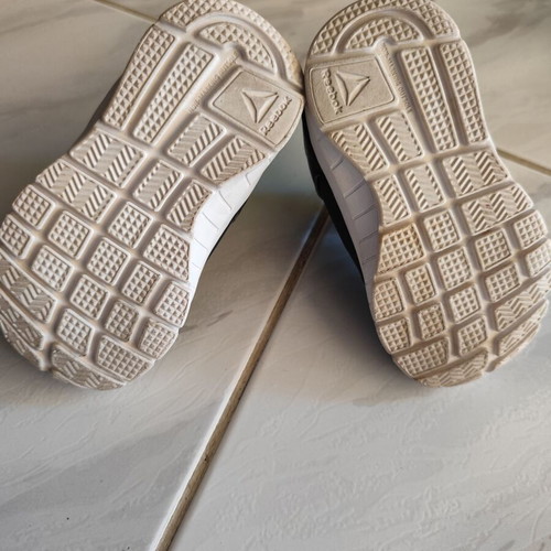 Reebok Kids Athletic Shoes like new, size 20, blue