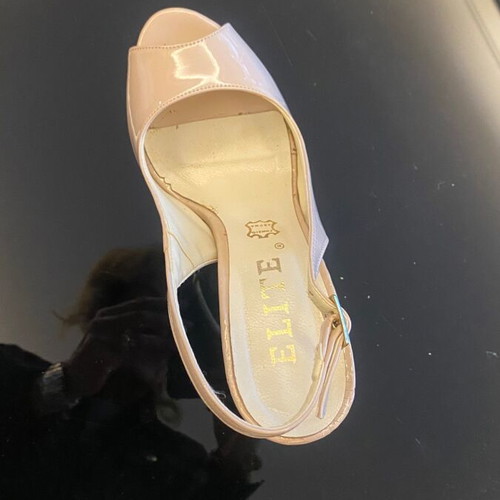 Elite beige high-heeled sandals size 37 like new