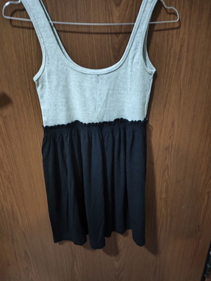 Dress with straps like new, one size, black and grey