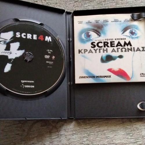 Scream 4 DVD used with bonus Scream 1
