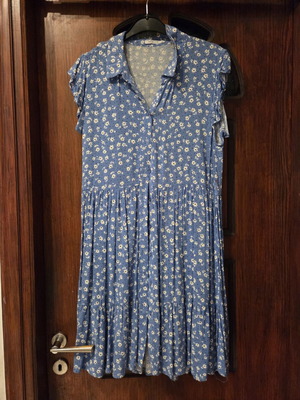 Hailys dress blue size M like new