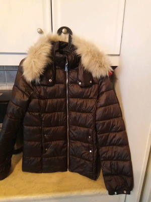 Mango XS jacket like new, brown with hood and removable fur