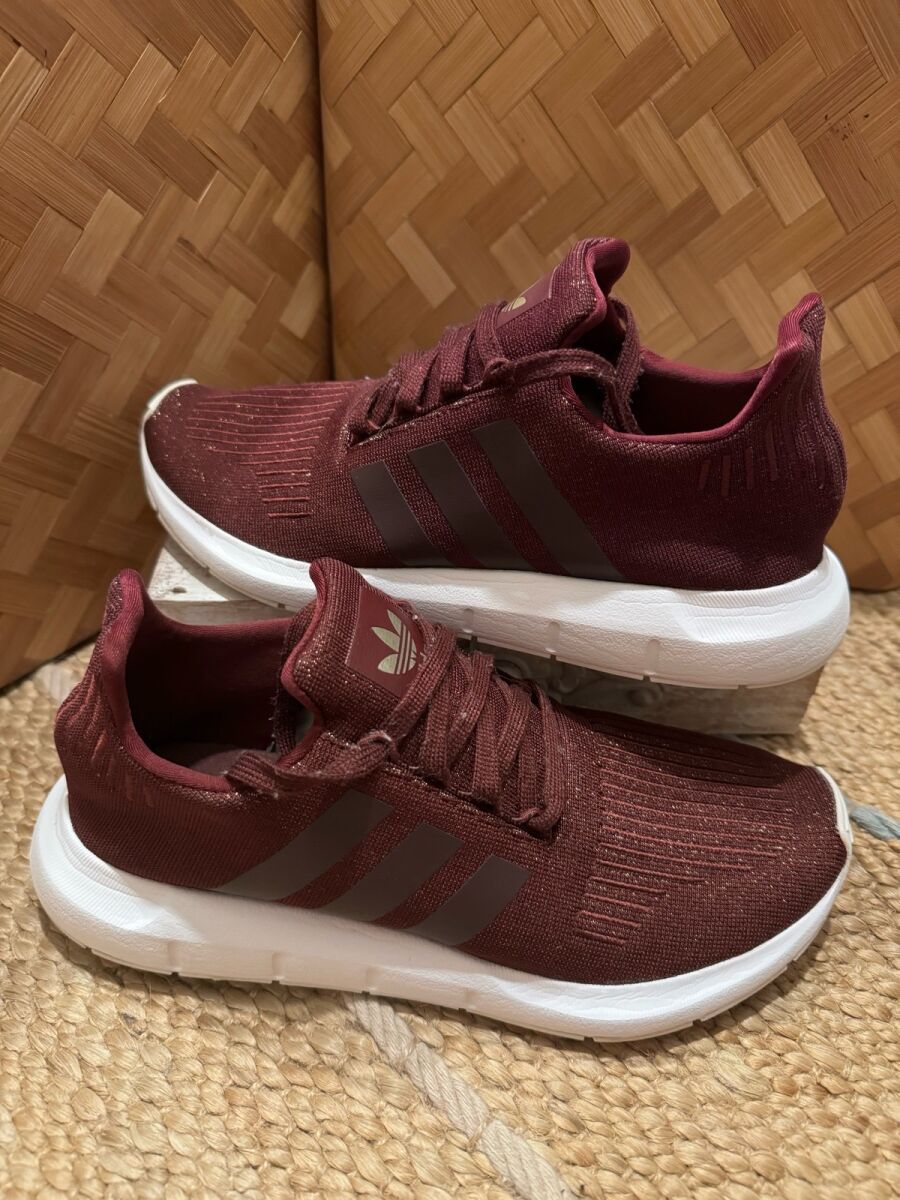 Adidas Swift Run Shoes Burgundy Glitter 35 00 Vendora