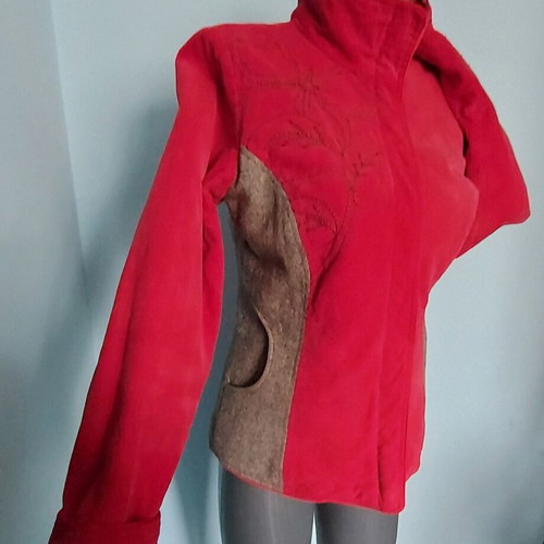 St-Martins red jacket like new with lining and thick padding