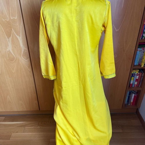 Yellow Moroccan kaftan satin with cotton like new
