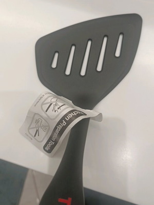 Wide spatula Tupperware new