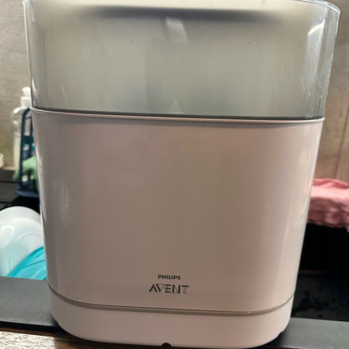 Philips Avent Sterilizer like new
