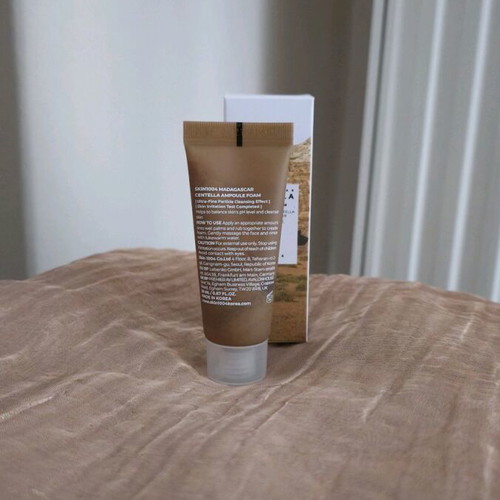 Skin1004 cleansing foam with Centella extract 20ml new
