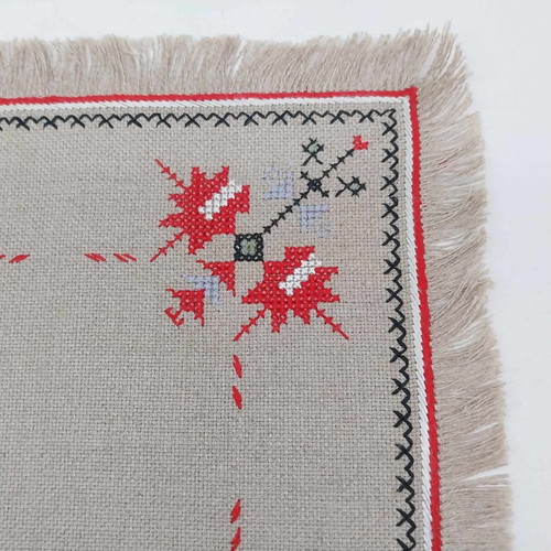 Vintage Hand Embroidered Linen Napkin folk tapestry 33 cm like new