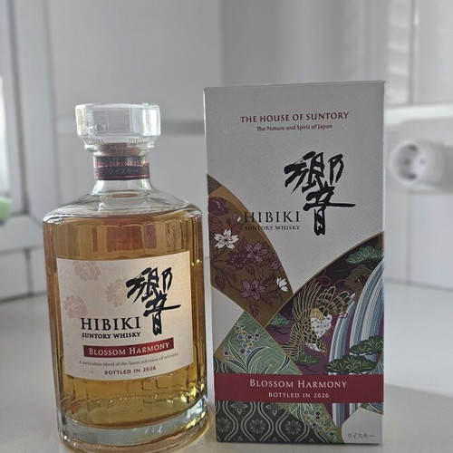 Hibiki Blossom Harmony 2026 Japanese whisky 43%