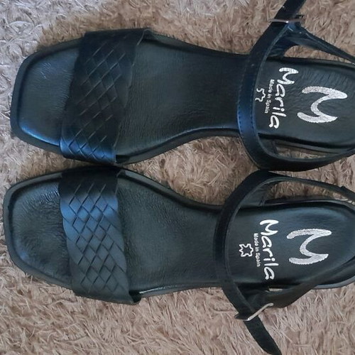 Marila Footwear women's sandals black like new, size 38