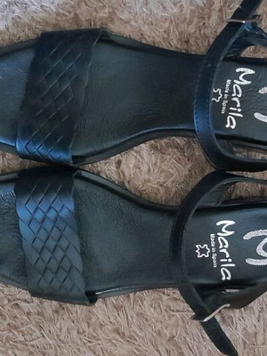 Marila Footwear women's sandals black like new, size 38