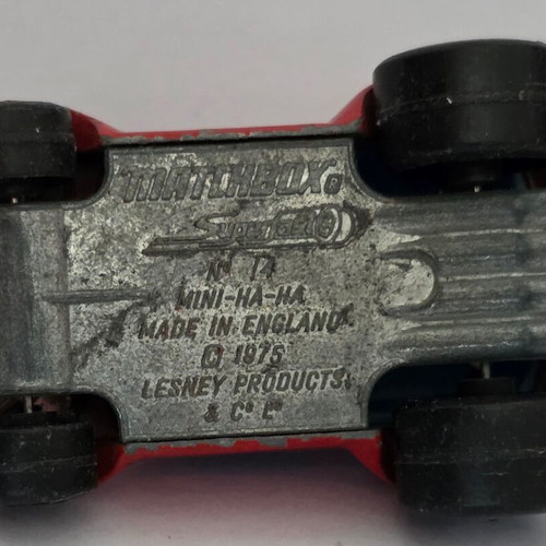 Matchbox Lesney Superfast 1975 No 14 Mini Ha Ha red toy car