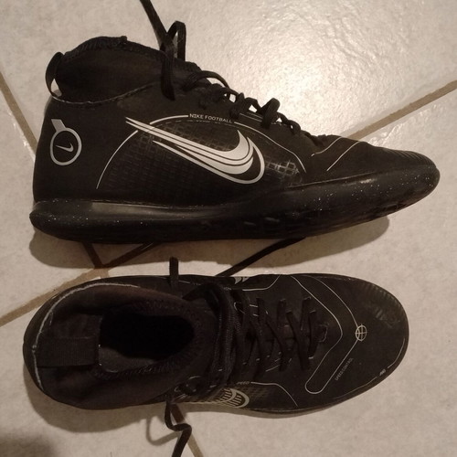 Nike football shoes used, size 37, black and silver